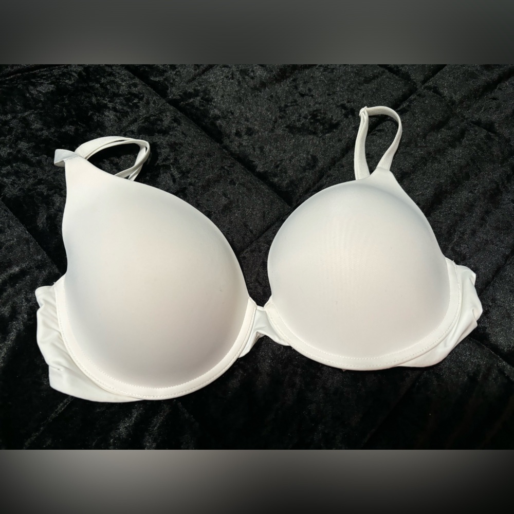 Victoria’s Secret bra